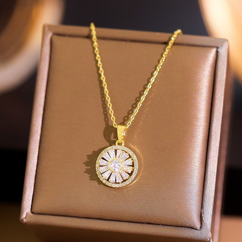 Rotating Sunflower Pendant Necklace