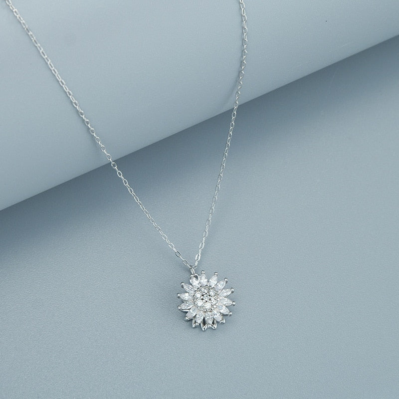 Stainless Steel Rotating Sunflower Pendant Necklace for Women Jewelry Luxury Fashion Zirconia Choker Necklaces